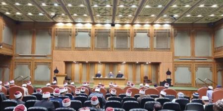 رئيس
      أكاديمية
      الأزهر:
      التجديد
      الحقيقي
      في
      الفكر
      لا
      في
      الثوابت..
      والعقيدة
      دعامة
      وحدة
      الأمة - بلس 48