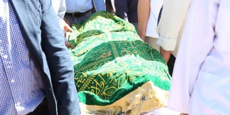 الملك:
      مطاع
      فنان
      قدير
      وقامة
      مبدعة - بلس 48