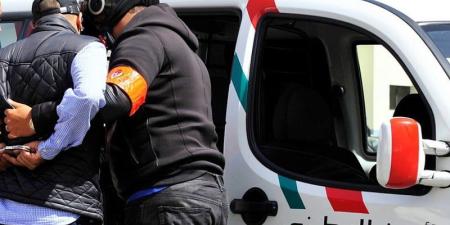 رصيف
      الصحافة:
      توقيف
      هارب
      من
      ارتكاب
      حادثة
      سير
      مميتة
      بمدينة
      فاس - بلس 48