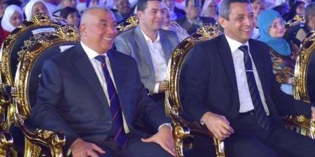 محافظة السويس تحتفل بذكري إنتصارات 24 أكتوبر 1973 بإقامة حفل فني بمشاركة مطربين من شباب السويس بشاطئ السوايسة وسط أجواء وطنية مبهجة . - بلس 48
