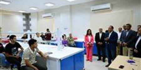 رئيس
      الوزراء
      لطلاب
      جامعة
      السويس
      الأهلية:
      هدف
      الدولة
      تخريج
      طلاب
      يواكبون
      المستقبل - بلس 48