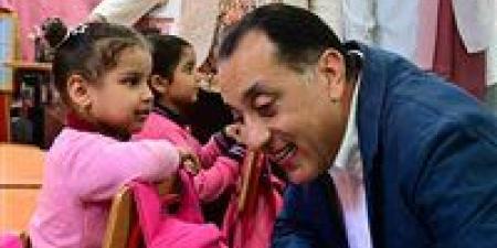 رئيس
      الوزراء
      يتفقد
      مدرسة
      "محمد
      حافظ"
      الابتدائية - بلس 48