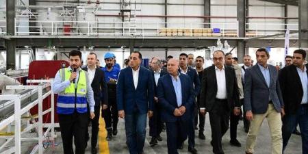 باستثمارات
      تصل
      إلى
      15
      مليون
      دولار..
      مدبولي
      يفتتح
      مصنع
      ”أدو
      مينا
      لصناعة
      مواد
      البناء”
      بمنطقة
      السخنة
      الصناعية - بلس 48