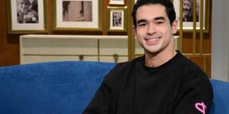 يوسف
      عمر
      يتحدث
      عن
      كواليس
      مسلسل
      ”ما
      تراه
      ليس
      كما
      يبدو” - بلس 48