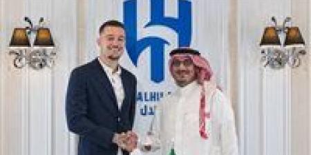 الهلال
      السعودي
      يعلن
      تمديد
      تعاقد
      الصربي
      سيرجي
      سافيتش
      حتى
      2028 - بلس 48