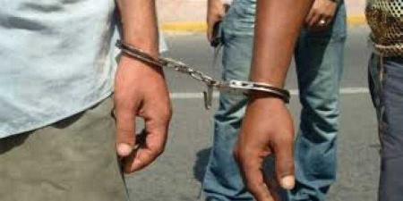 ضبط
      متهمين
      بمحاولة
      سرقة
      سائق
      تطبيق
      نقل
      ذكي
      تحت
      تهديد
      السلاح
      بالجيزة - بلس 48
