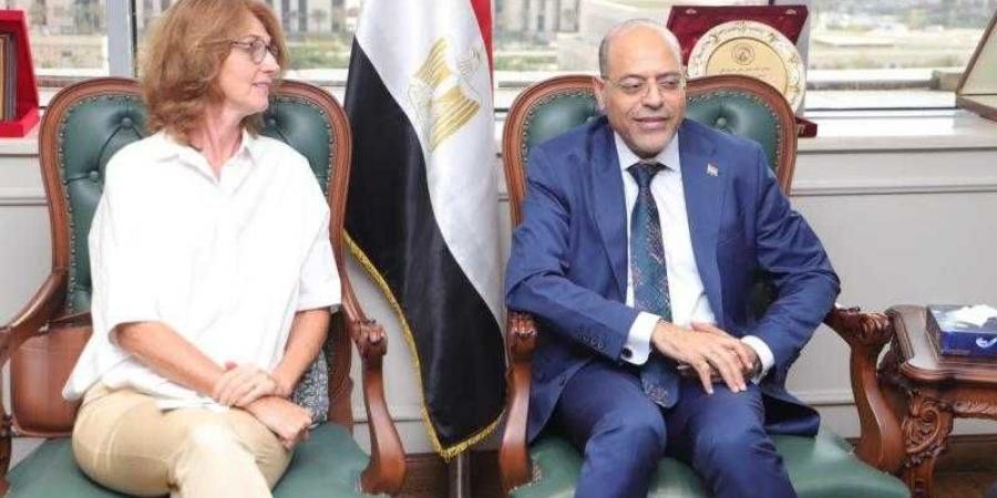 وزير العمل يلتقي وفدًا من المفوضية الأوروبية بالقاهرة