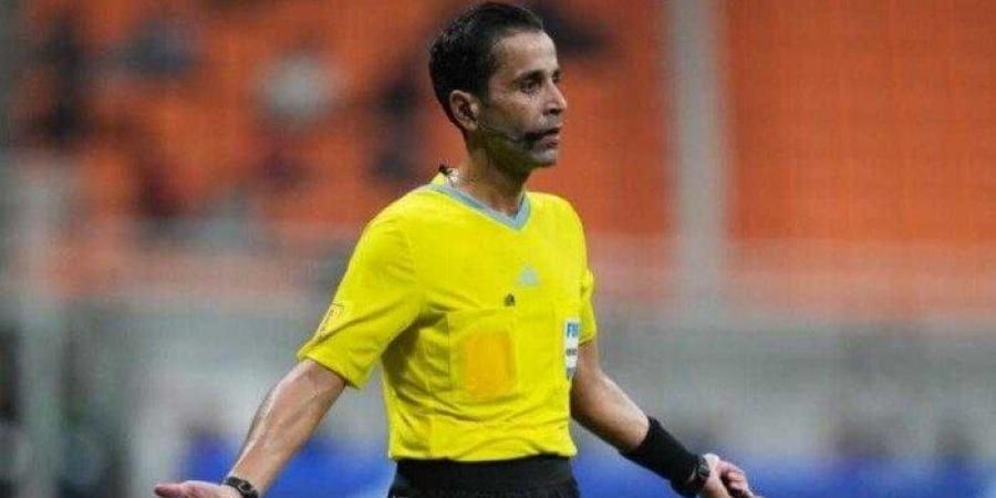 كاف يتجاهل الزمالك ويُعلن “المثير للجدل” حكمًا لـ السوبر الأفريقي أمام الأهلي -  بلس 48