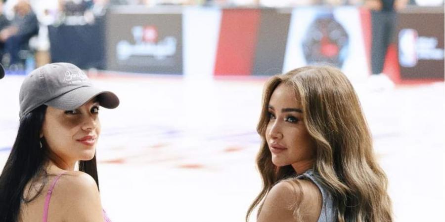 سلمى أبو ضيف وهنا الزاهد تشاهدان إحدى مباريات NBA في أبو ظبي.. صور - بلس 48