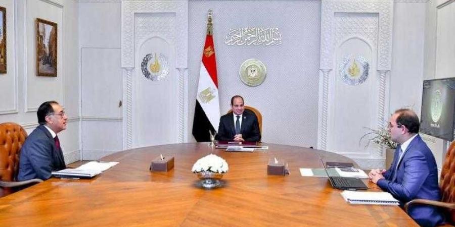 الرئيس السيسى يتابع مؤشرات الأداء للموازنة العامة وجهود تحقيق التوزان المالى