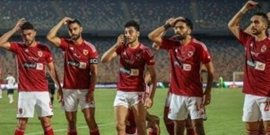 الأهلي يحافظ على نجمه.. قرار مفاجئ يبقي هذا اللاعب في القلعة الحمراء - بلس 48