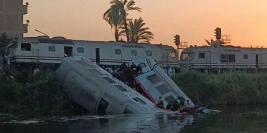 وزيرة التضامن الاجتماعى تتابع حادث قطار المنيا.. وتوجه بتقديم الدعم اللازم - بلس 48