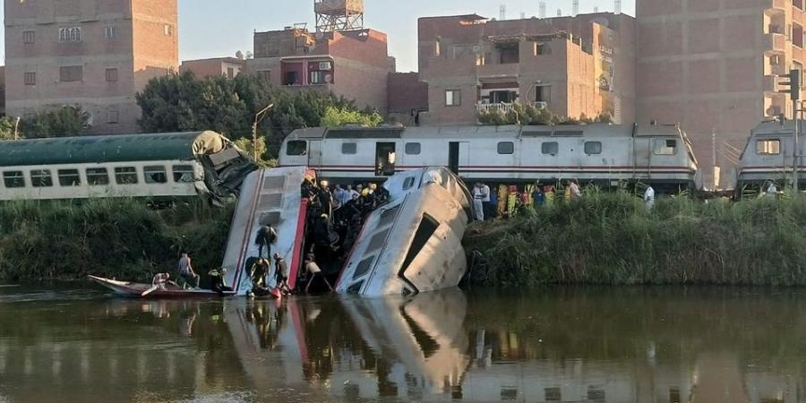 «القروض لم تشفع».. البرلمان يتحرك لمواجهة كوارث السكة الحديد.. نواب: حادث قطار المنيا يكشف فشل المنظومة - بلس 48