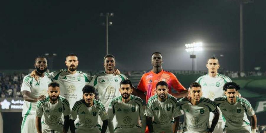 الاهلي يتعادل مع الأخدود في دوري روشن السعودي للمحترفين - بلس 48