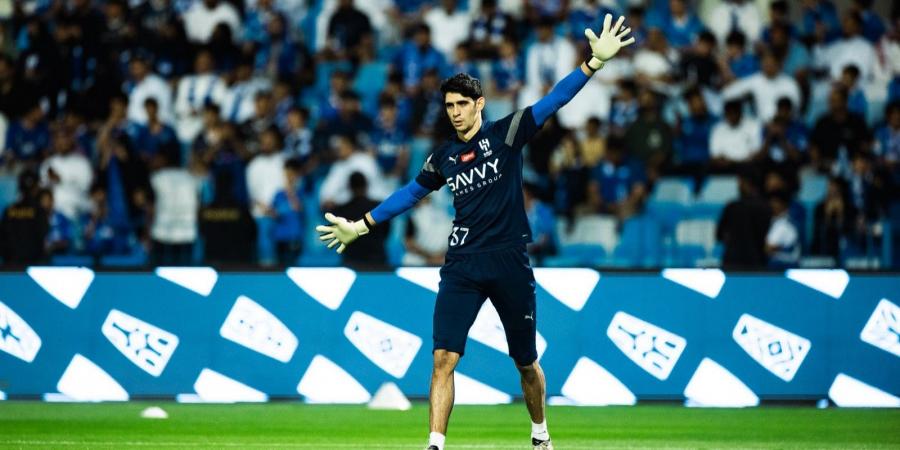 "مشتاق لكم كثيراً".. بونو يوجه رسالة لجمهور الهلال - بلس 48