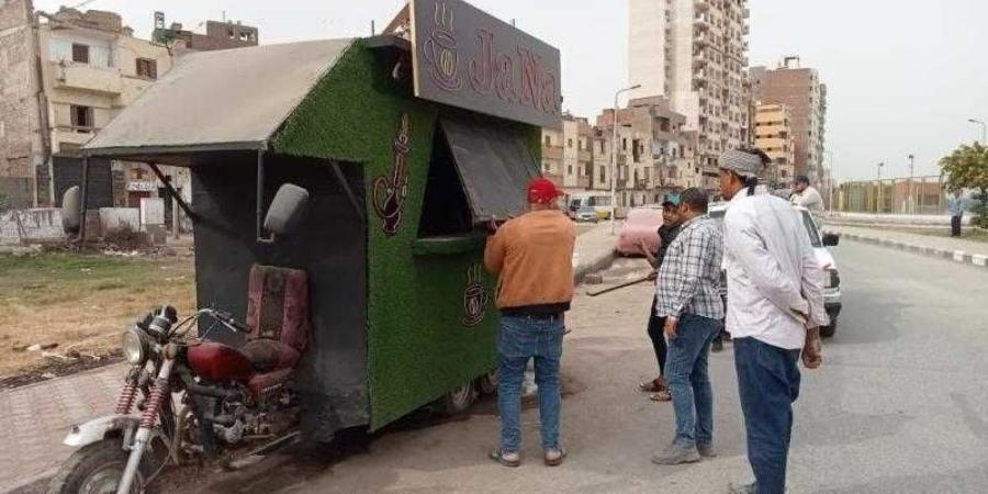 محافظ أسيوط: رفع اشغالات الباعة الجائلين بميدان أسماء الله الحسنى وصينية الوليدية بحي شرق - بلس 48