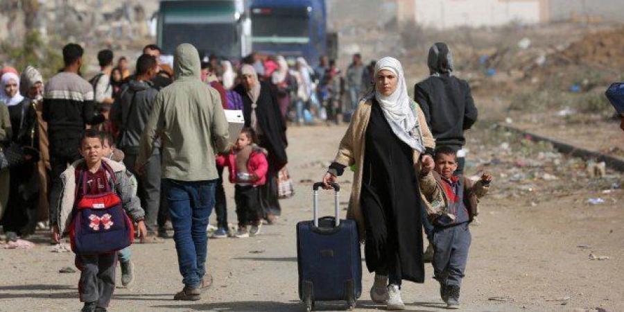 الاحتلال الإسرائيلي يجبر الفلسطينيين على النزوح قسرا من عدة مناطق في شمال قطاع غزة - بلس 48