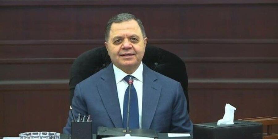 للصالح العام.. وزير الداخلية يبُعد أوزبكستاني وبنجلاديشي خارج البلاد - بلس 48