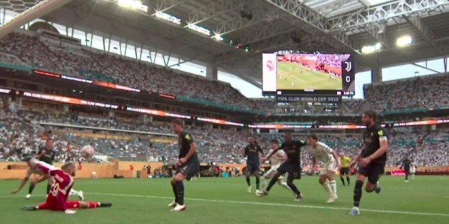 كأس العالم للأندية.. التعادل السلبي يحسم الشوط الأول بين ريال مدريد ويوفنتوس - بلس 48