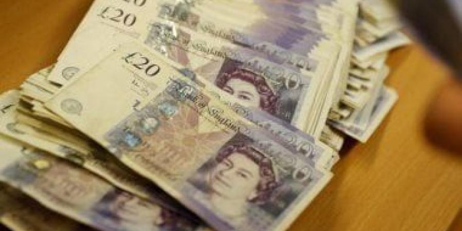 الجنيه الاسترلينى يسجل 67.36 جنيه فى البنوك المصرية مع بداية تعاملات اليوم - بلس 48