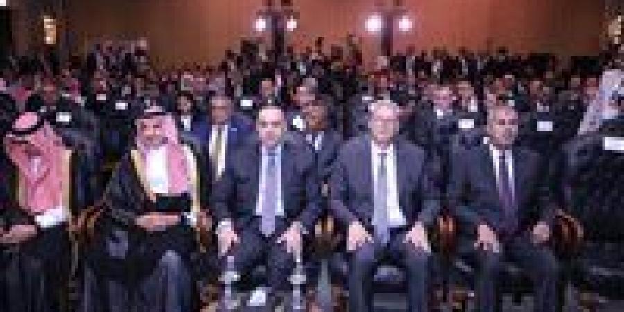 قنا: نهتم بخلق خريطة استثمارية واحدة بالمحافظة وتصور شامل لجذب الاستثمارات - بلس 48