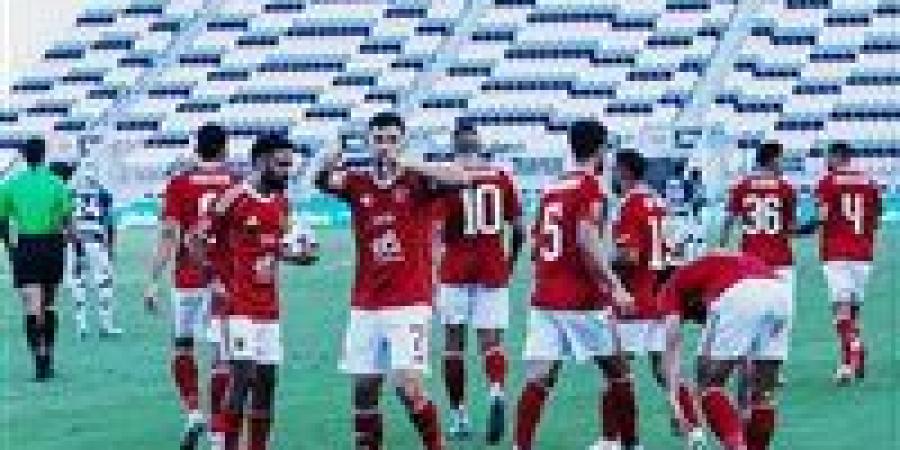 الأهلي يواصل تدريباته الجماعية قبل السفر إلى تونس - بلس 48