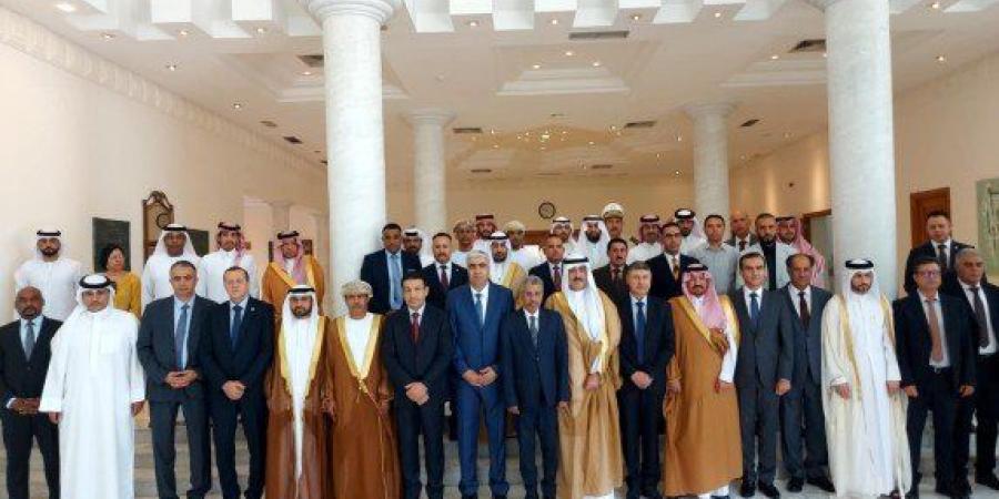 مجلس وزراء الداخلية العرب يدعو إلى تعزيز الوعي المروري للحد من حوادث الطرقات - بلس 48