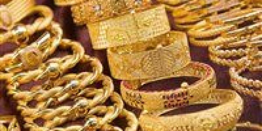 عيار 21 يخسر 15 جنيه.. الذهب يتراجع محليًا وعالميًا تحت ضغط الدولار القوي وتشدد الفيدرالي - بلس 48