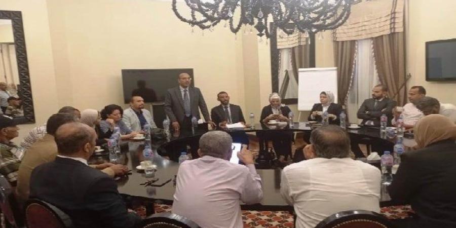 في 12 منشأة خاصة.. أسوان تطلق حوارًا مجتمعيًا حول قانون العمل الجديد - بلس 48