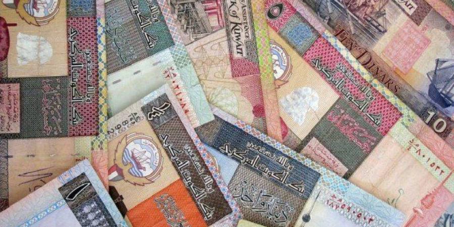 تعرف على سعر الدينار الكويتى فى البنوك المصرية منتصف تعاملات اليوم - بلس 48