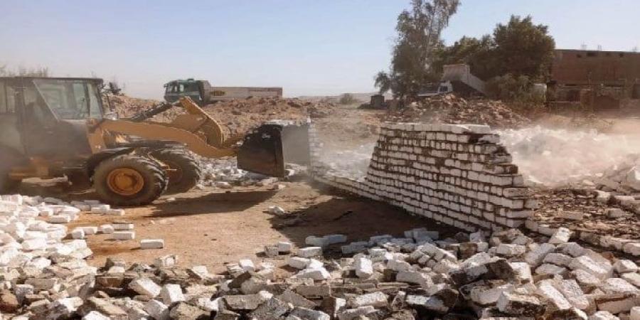 أسوان.. إزالة تعديات على 5639 مترًا ضمن الموجة 26 - بلس 48