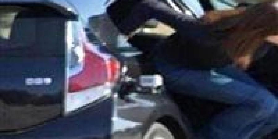 طالبة ثانوية عامة تلقي بنفسها من سيارة بعد سماعها نتيجة بالمنوفية - بلس 48