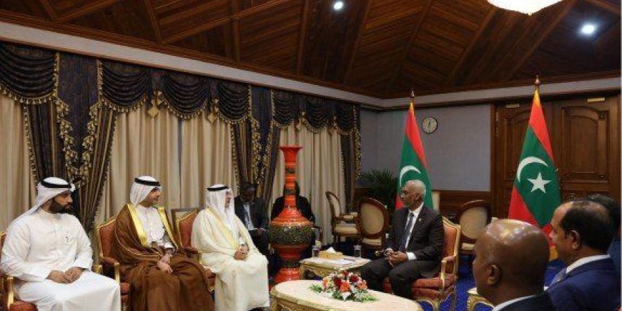 رئيس المالديف يبحث مع مدير عام الصندوق الكويتي للتنمية تعزيز التعاون واستعراض المشاريع المشتركة - بلس 48
