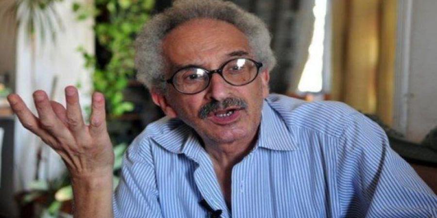 نقل الكاتب صنع الله إبراهيم إلى معهد ناصر بالتنسيق مع وزارة الصحة - بلس 48