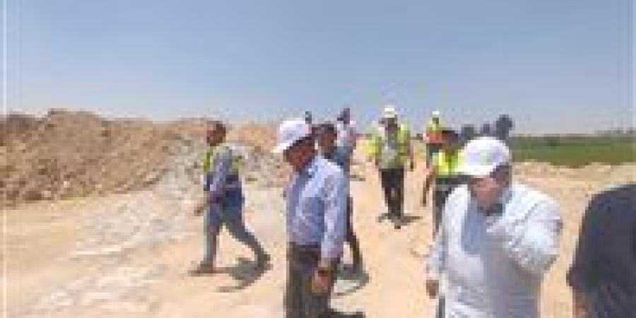 وزير الإسكان يتابع مشروع إنشاء القوس الغربي لمحور اللواء عمر سليمان بمحافظة الإسكندرية - بلس 48