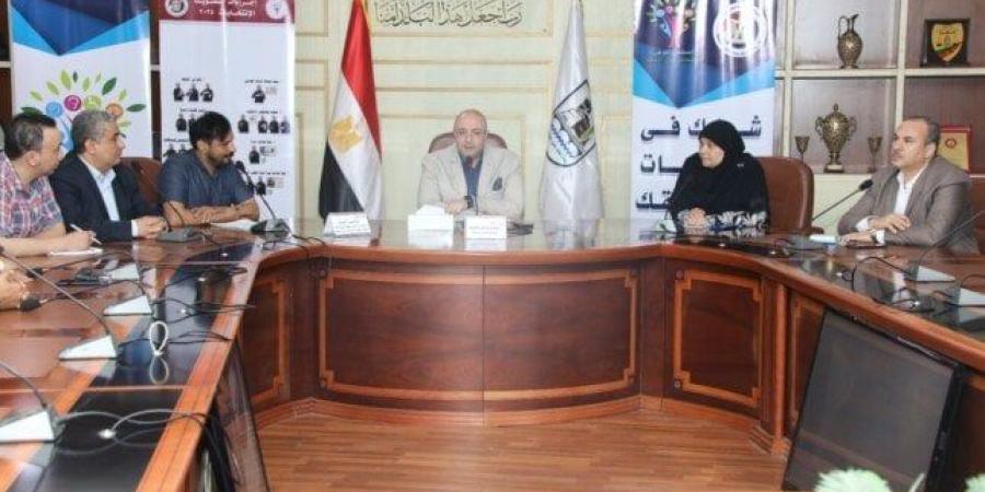 بلغة الإشارة.. ندوة توعوية لتعزيز المشاركة السياسية للأشخاص ذوي الإعاقة في بني سويف - بلس 48