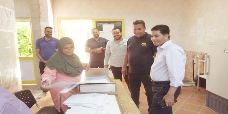 إحالة عدد من العاملين في وحدة صحية بالأقصر للتحقيق لهذا السبب - بلس 48
