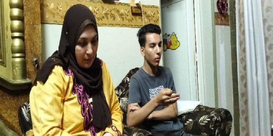 بعد حصوله على 62% في الثانوية العامة.. صدمة طالب بالفيوم:«كنت من الأوائل ومش مصدق النتيجة» - بلس 48