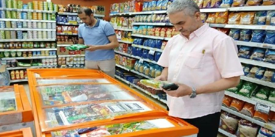 حملات رقابية مكثفة على الأسواق والمخابز ومحال زيوت السيارات بالإسكندرية - بلس 48