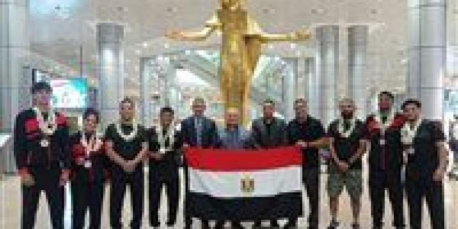 بعثة منتخب المصارعة تعود إلى مصر بعد تألقها في دورة الألعاب الإفريقية للمدارس بالجزائر - بلس 48