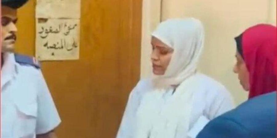 محكمة النقض تحدد موعد نظر طعن «أم شهد» شريكة سفاح التجمع على حكم حبسها 10 سنوات - بلس 48