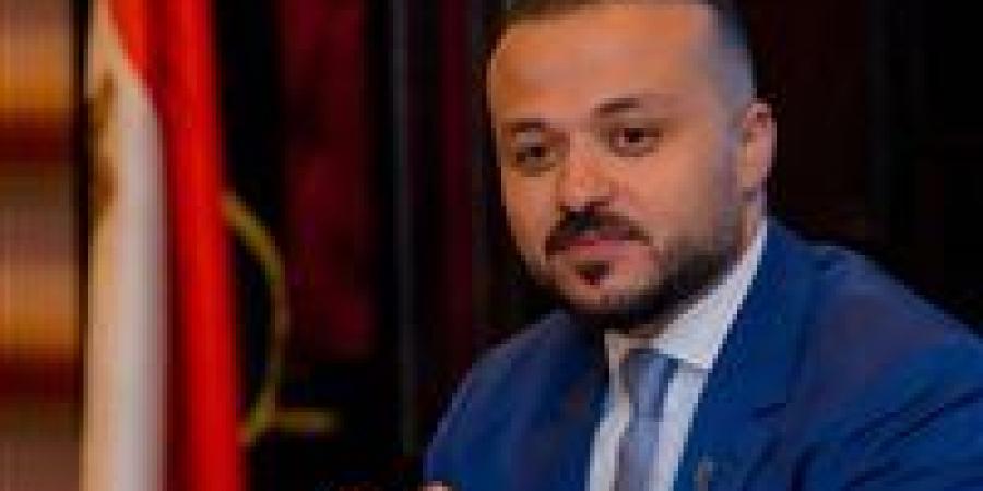 النائب محمد الجارحي ينعى عمته الحاجة أميرة الجارحي.. وتشييع الجنازة غدًا من مسجد الحصري - بلس 48