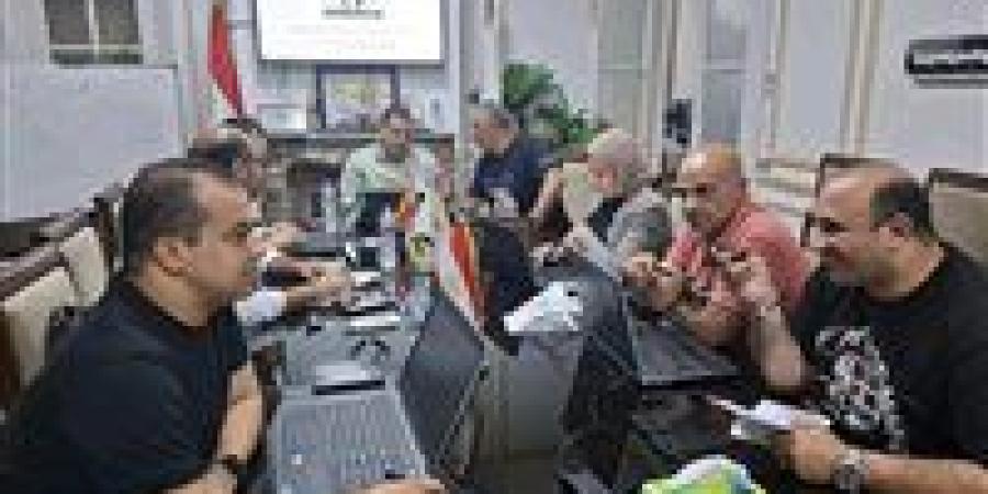 غرفة عمليات تنسيقية شباب الأحزاب والسياسيين تستمر في متابعة تصويت المصريين بالخارج في انتخابات مجلس الشيوخ - بلس 48