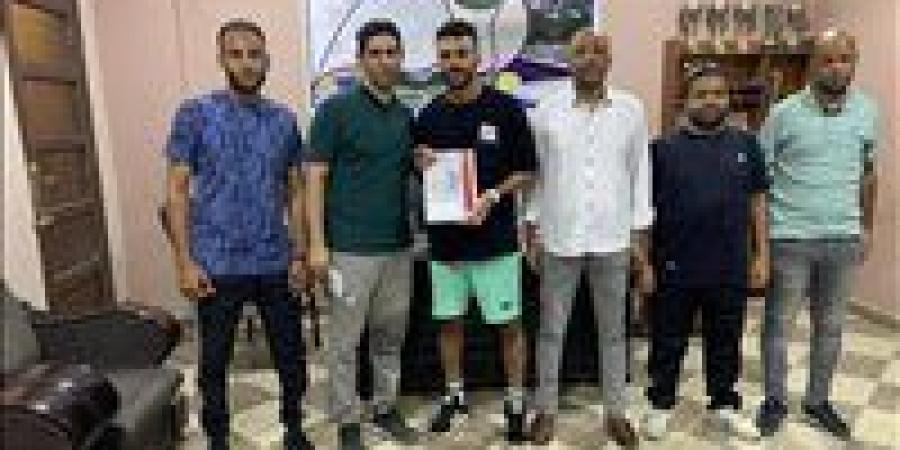 شباب إدفو يضم محمد العتباني حارس مرمي ديرب نجم موسمين - بلس 48