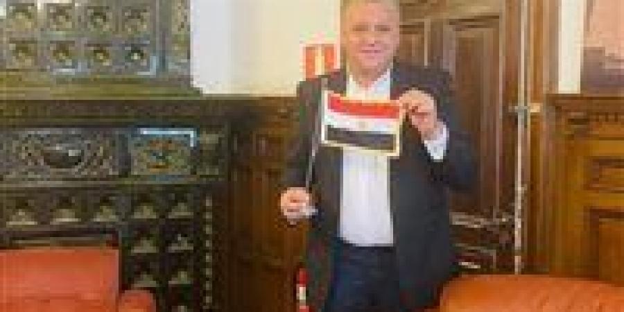 أبناء الجالية المصرية بالسويد يواصلون الإدلاء بأصواتهم في انتخابات الشيوخ - بلس 48