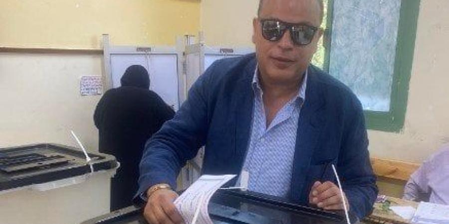 تامر عبد المنعم يشارك صورا من مشاركته في انتخابات مجلس الشيوخ 2025 - بلس 48