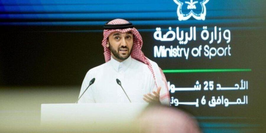 تفاصيل إحالة رئيس ناد سعودي للتحقيق بسبب الديون - بلس 48