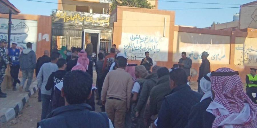 اغلاق اللجان الانتخابية في موعدها وسط هدوء تام بشمال سيناء (صور) - بلس 48