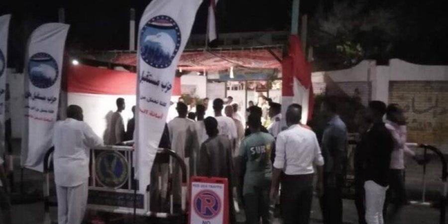 مع اللحظات الأخيرة.. توافد الناخبين للإدلاء بأصواتهم بالبحر الأحمر - بلس 48