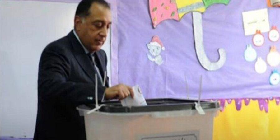 عاجل.. رئيس الوزراء يدلى بصوته في انتخابات الشيوخ 2025 بالشيخ زايد - بلس 48